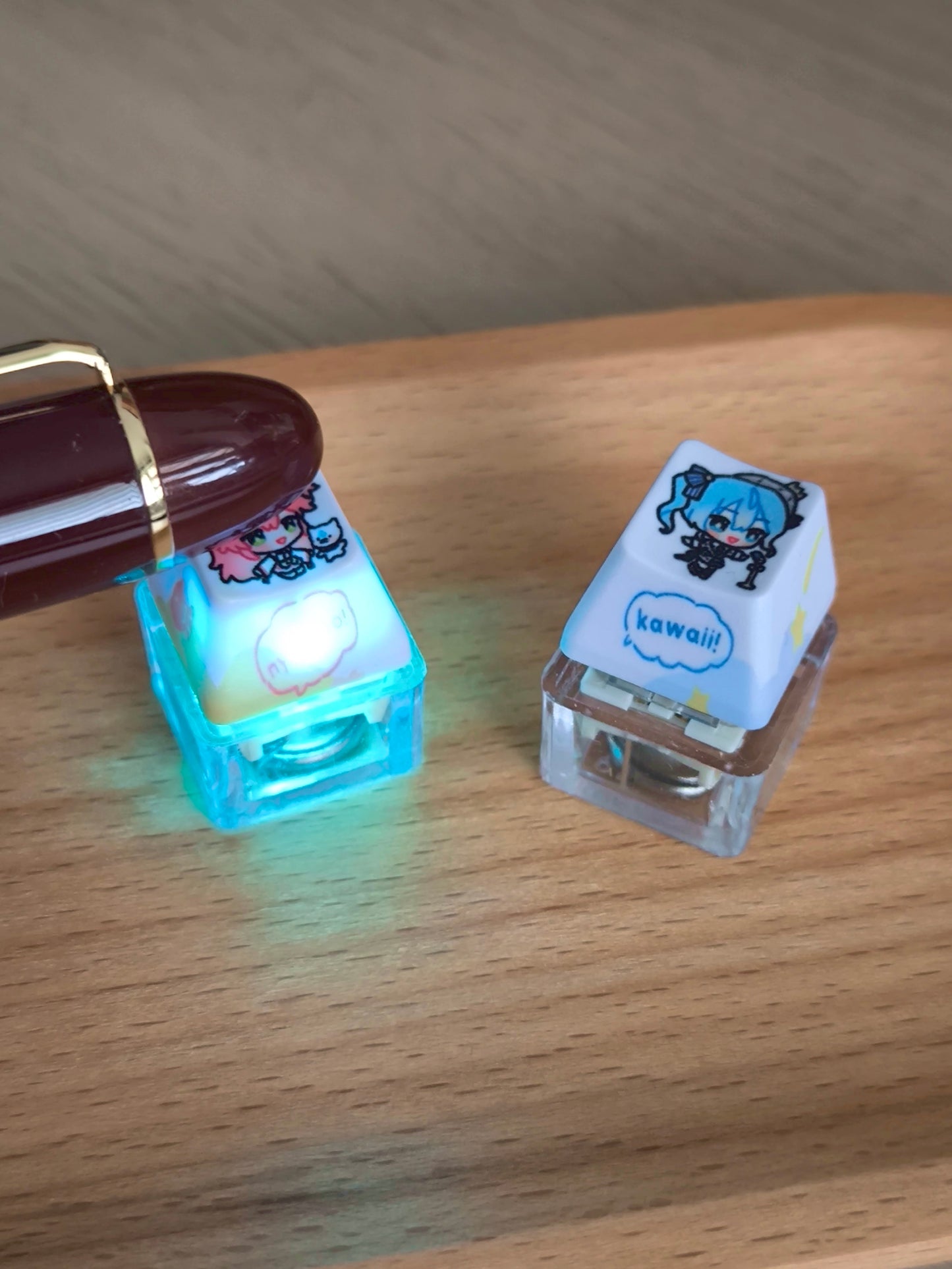 Hololive Keycaps with Light Up Keychain